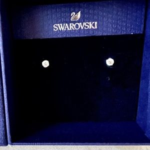 Swarovski round studs!